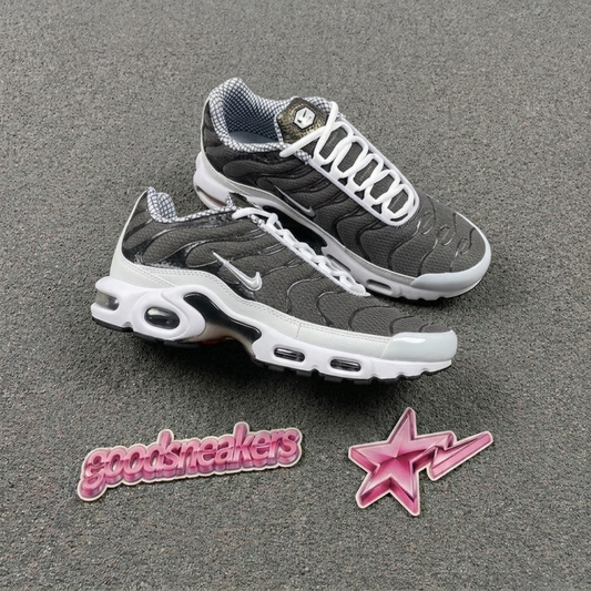 Nike Air Max Plus - Year of the Snake