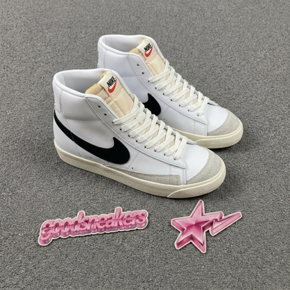 Nike Blazer Mid '77 Vintage - White Black
