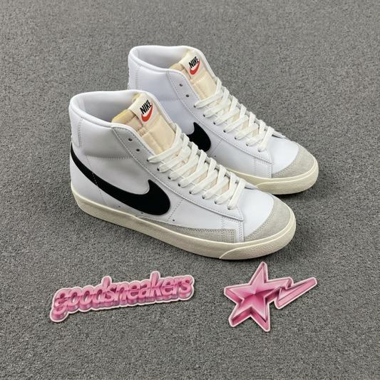 Nike Blazer Mid '77 Vintage - White Black
