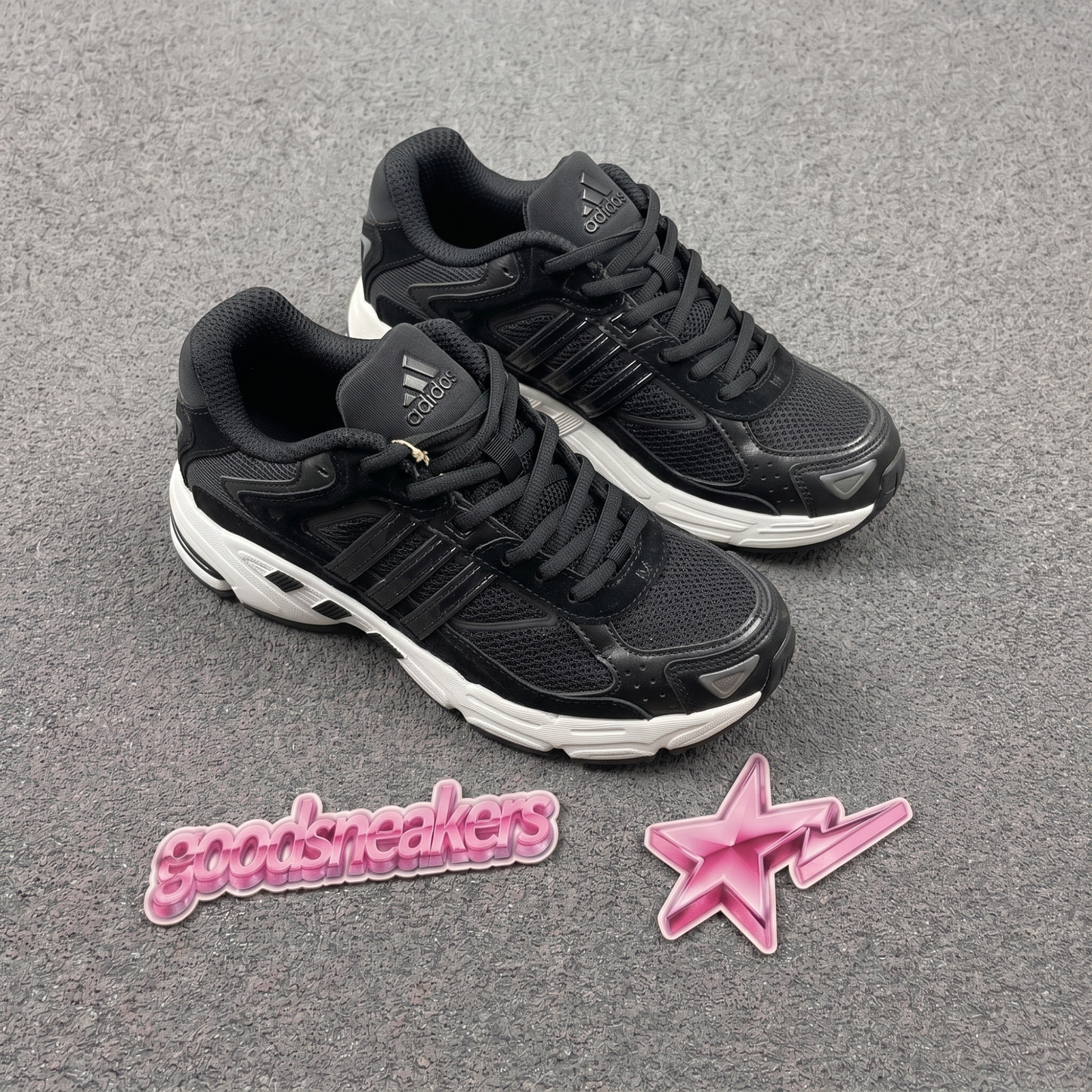 Adidas Response CL - Core Black Cloud White