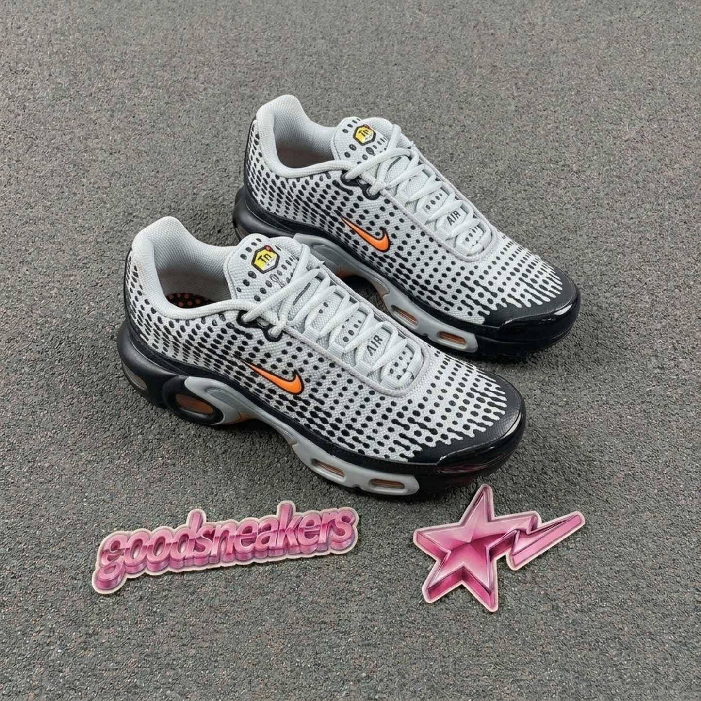 Nike Air Max Plus VII - White Black Smoke Grey