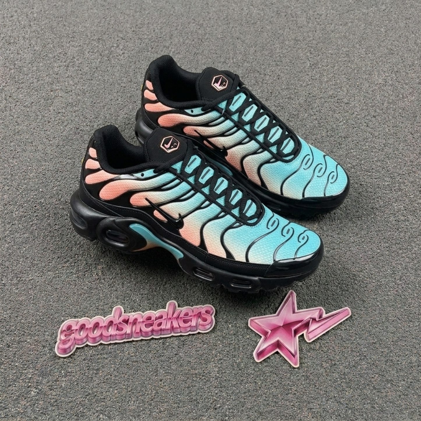 Nike Air Max Plus - South Beach