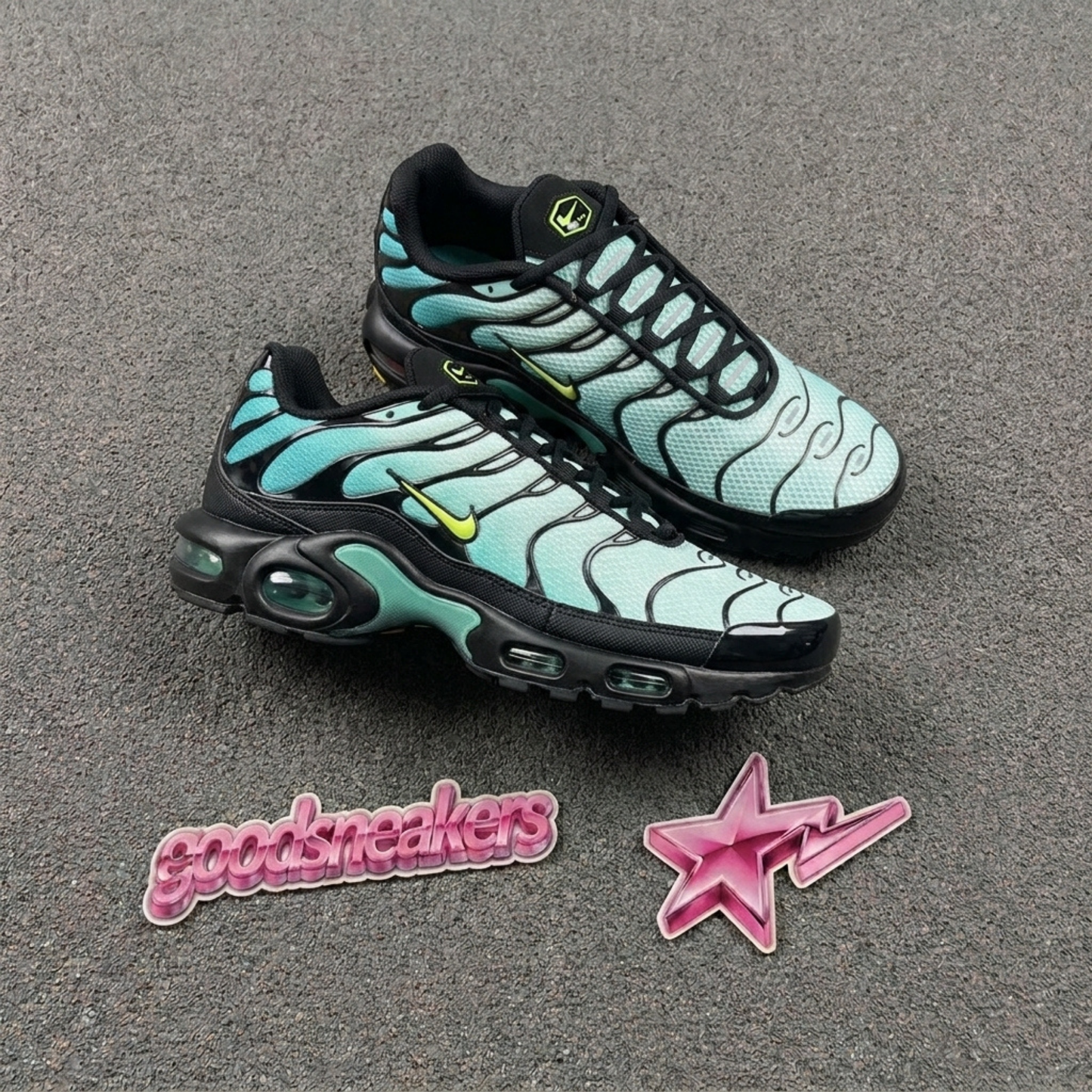 Nike Air Max Plus - Vapor Green Gradient