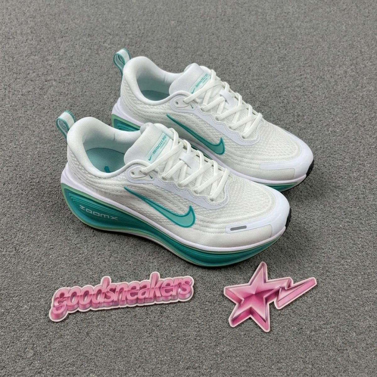 Nike Vomero Plus - White Mint Foam