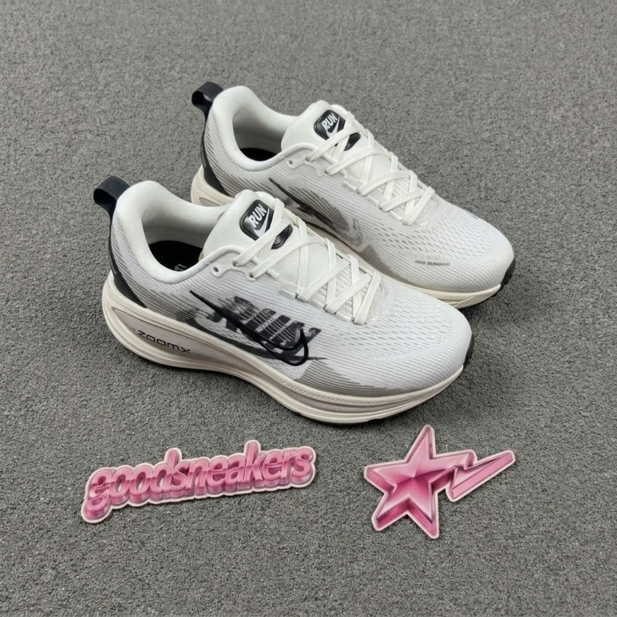 Nike Vomero 18 - Run Pack Summit White