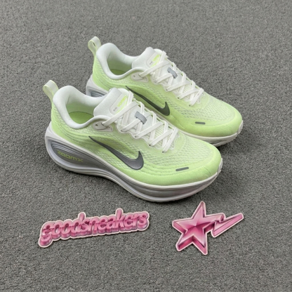 Nike Vomero Plus SE - Sail/Barely Volt/Metallic Silver