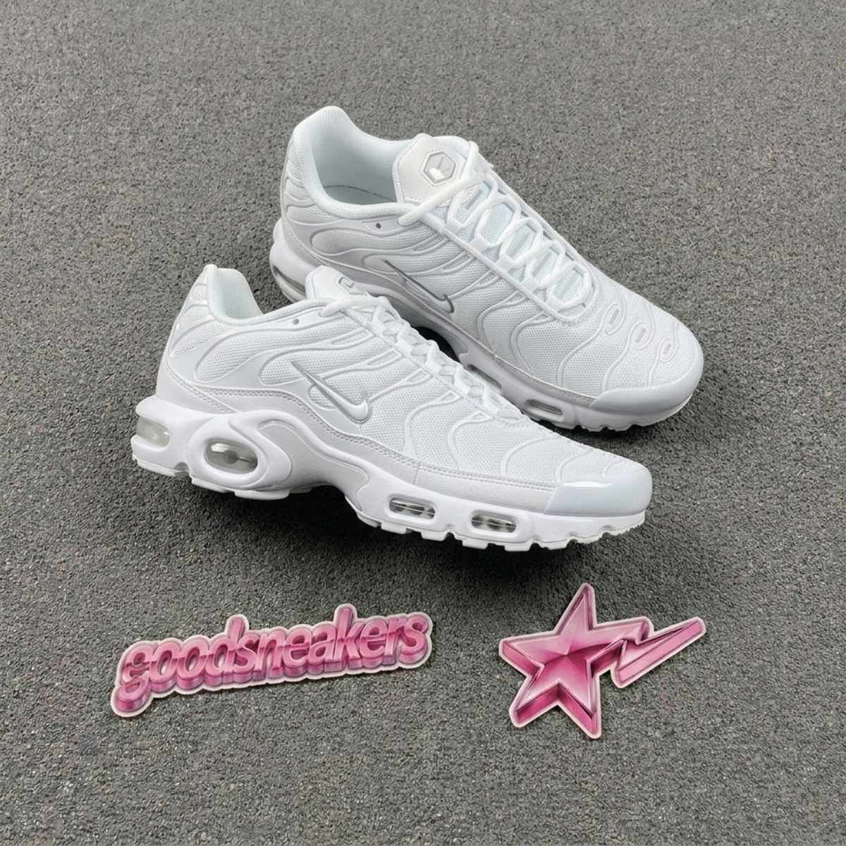 Nike Air Max Plus - Triple White