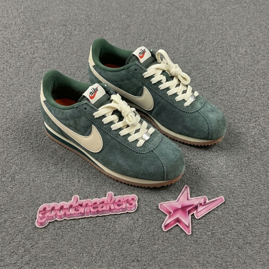 Nike Cortez Vintage Suede - Vintage Green Muslin