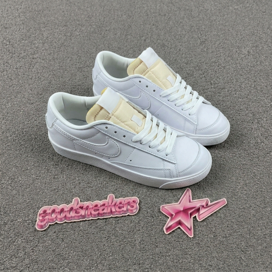 Nike Blazer Low '77  Vintage - Triple White