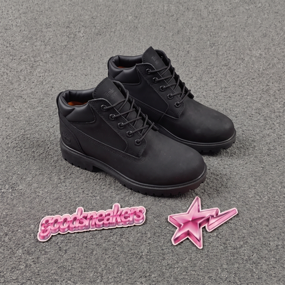Timberland Heritage Mid Waterproof Chukka Boot - Black