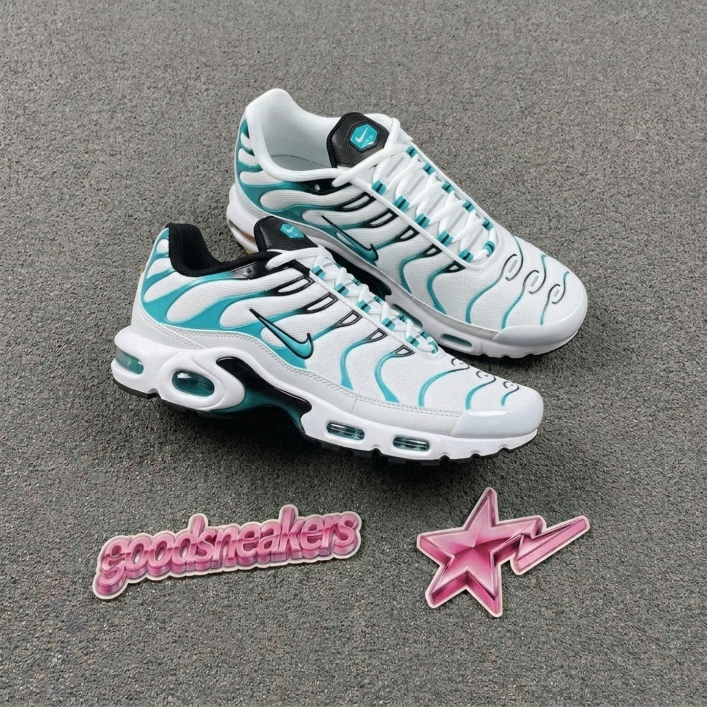 Nike Air Max Plus - White Emerald Teal