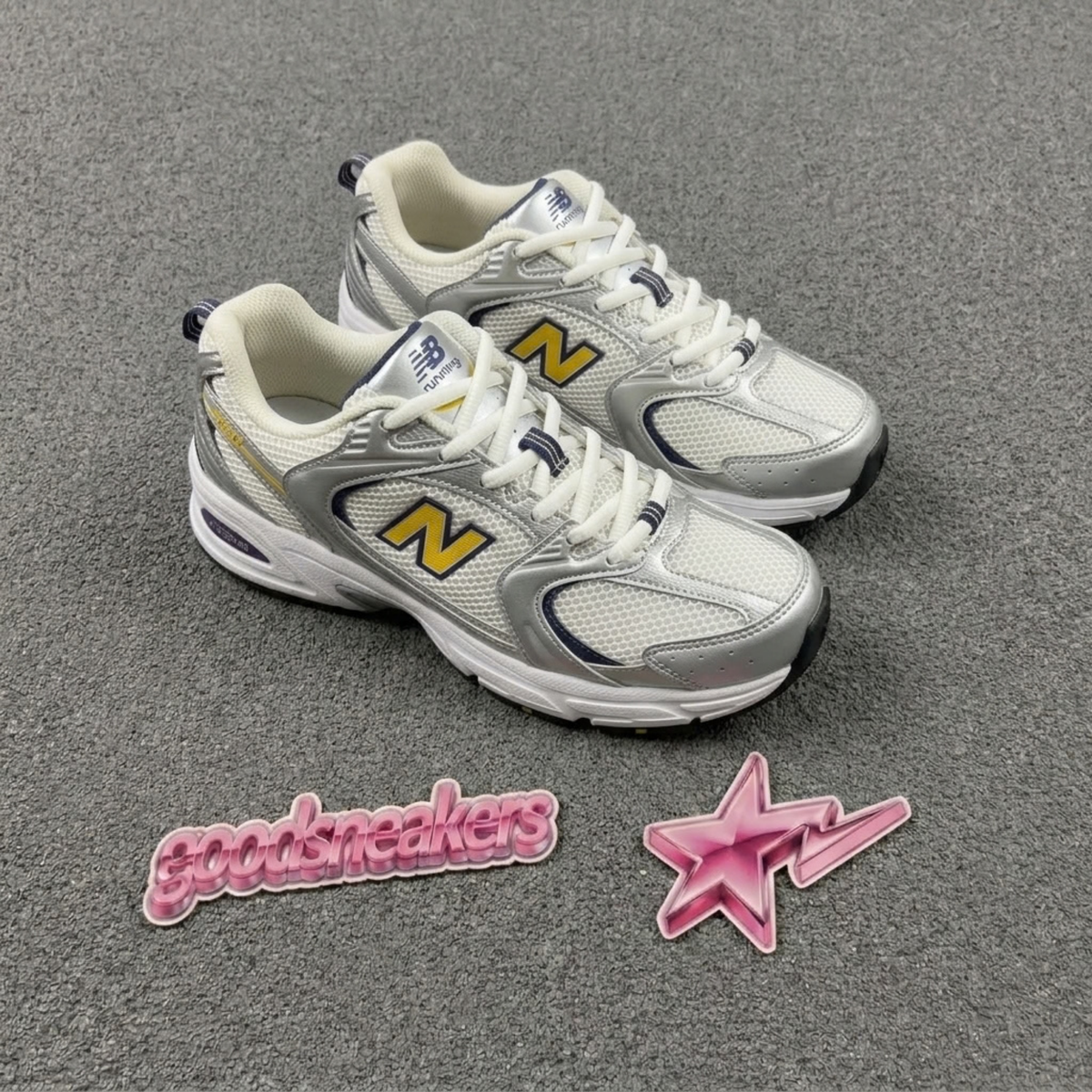 New Balance 530 - Silver Yellow