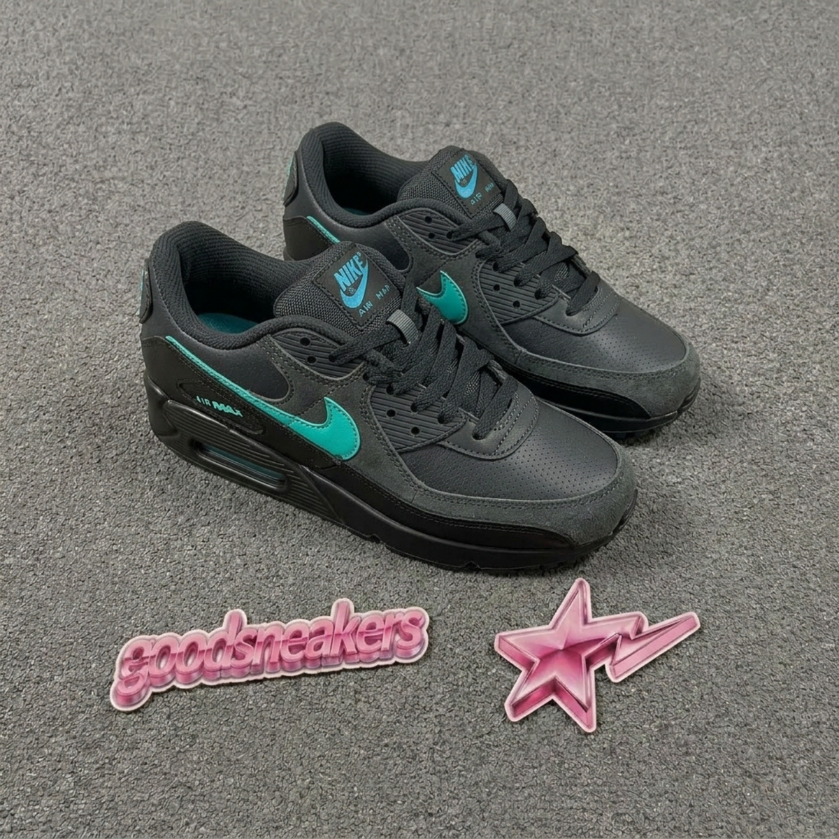 Nike Air Max 90 - Black Tiffany