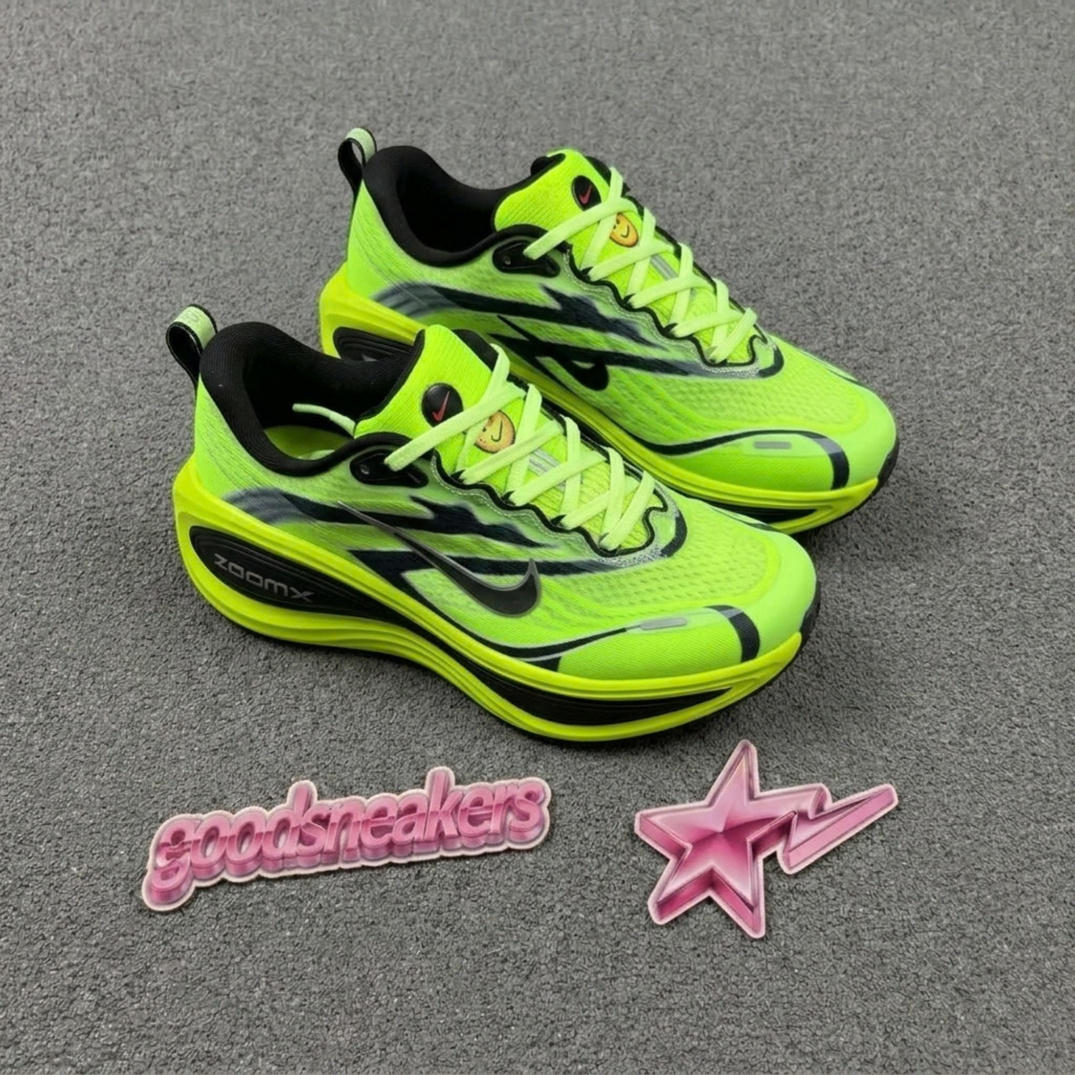 Nike Vomero Plus SE - Ekiden Pack Volt