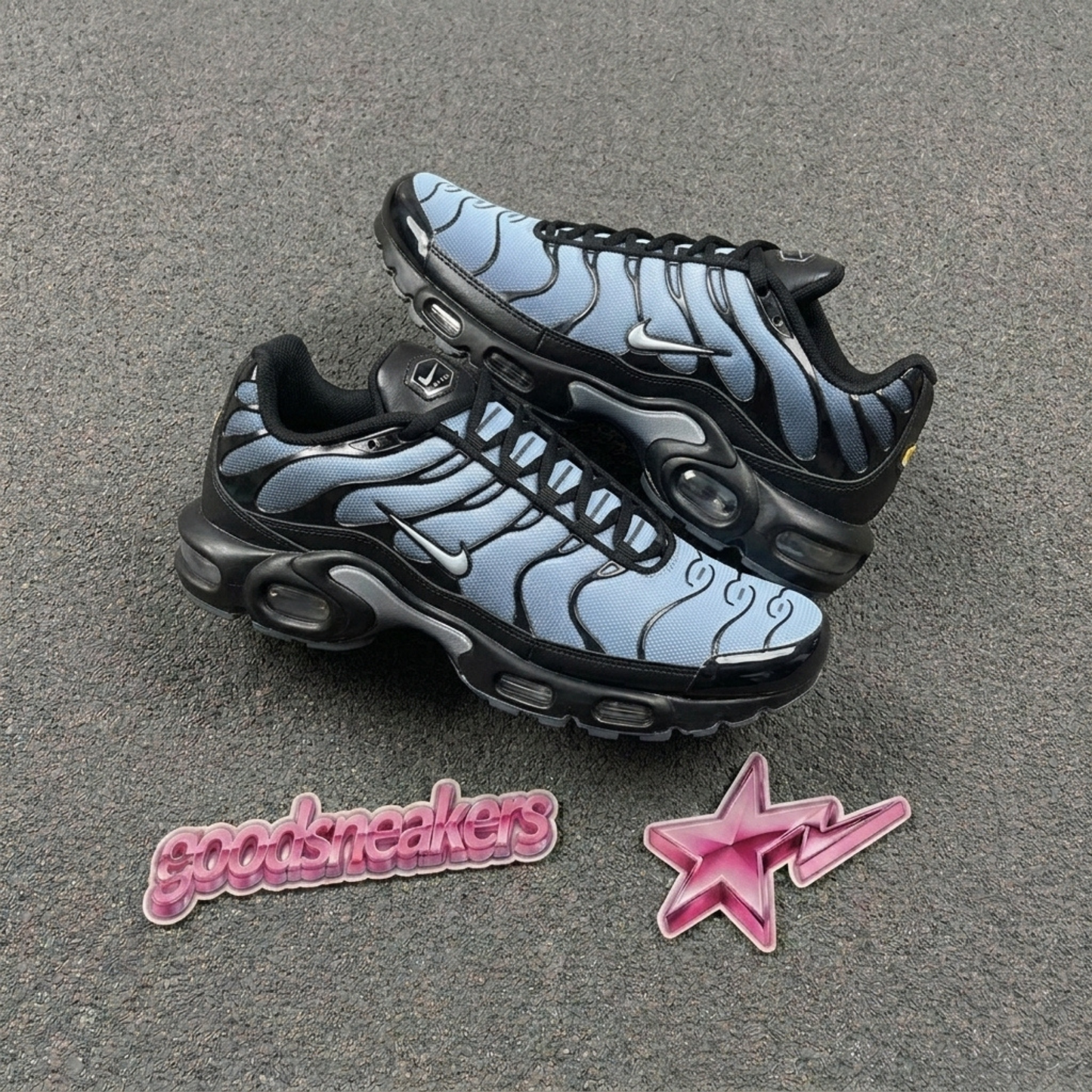 Nike Air Max Plus - Black University Blue Gradient