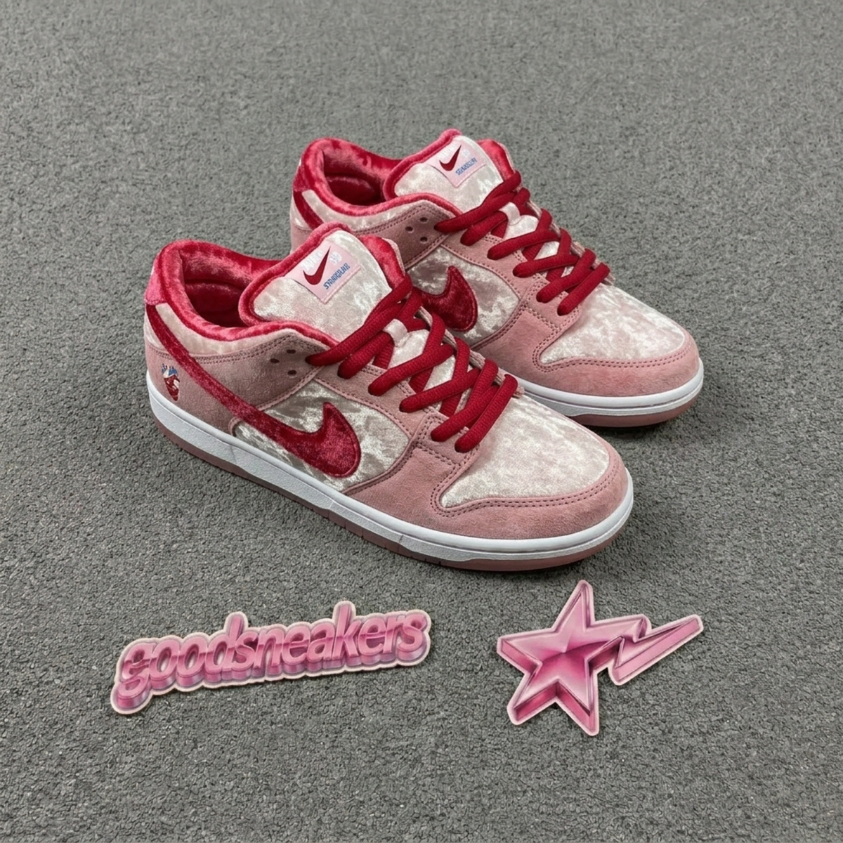 Nike SB Dunk Low Pro - StrangeLove