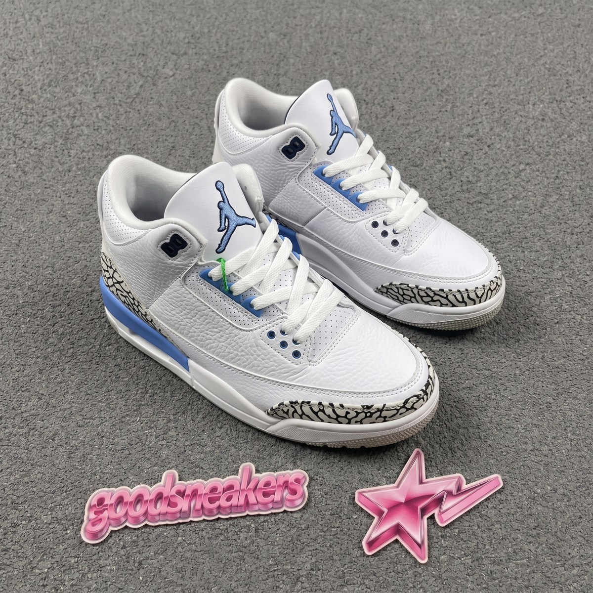 Air Jordan 3 Retro - UNC