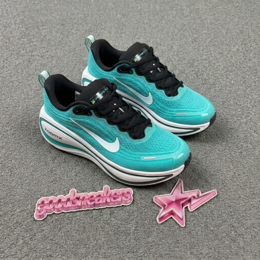 Nike Vomero Plus - Jade Horizon