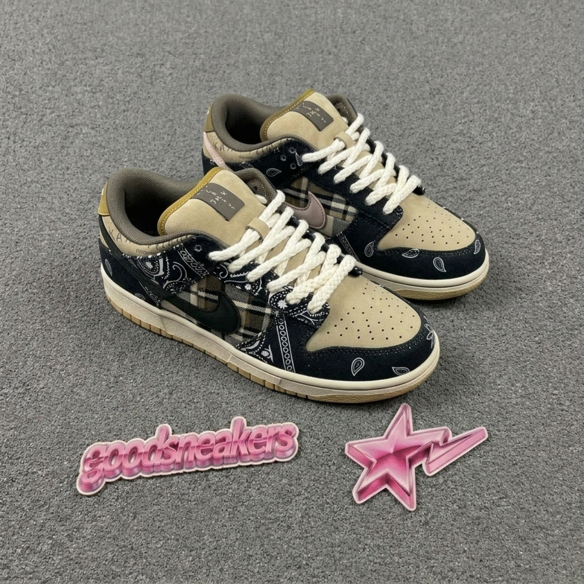 Travis Scott X Nike SB Dunk Low - Cactus Jack