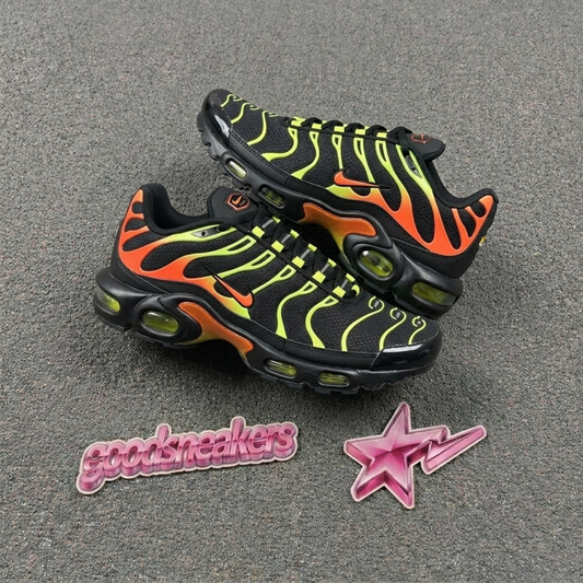 Nike Air Max Plus - Black Volt Solar Flare