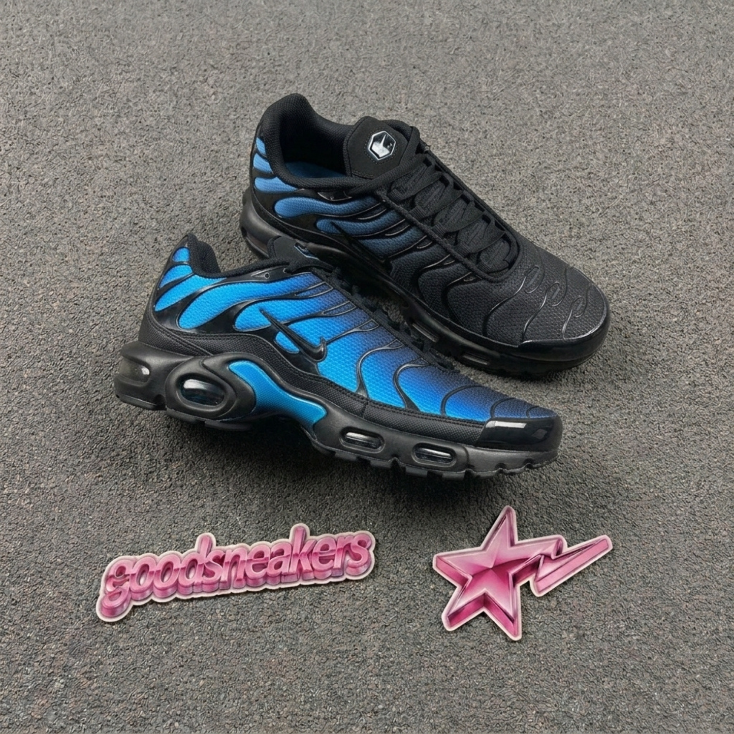 Nike Air Max Plus - Black University Blue