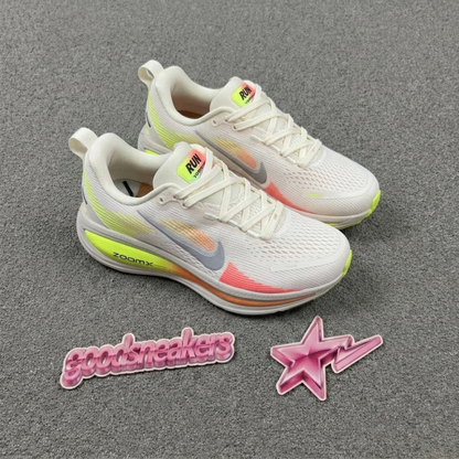 Nike Vomero 18 - Sail Bright Crimson Laser Orange