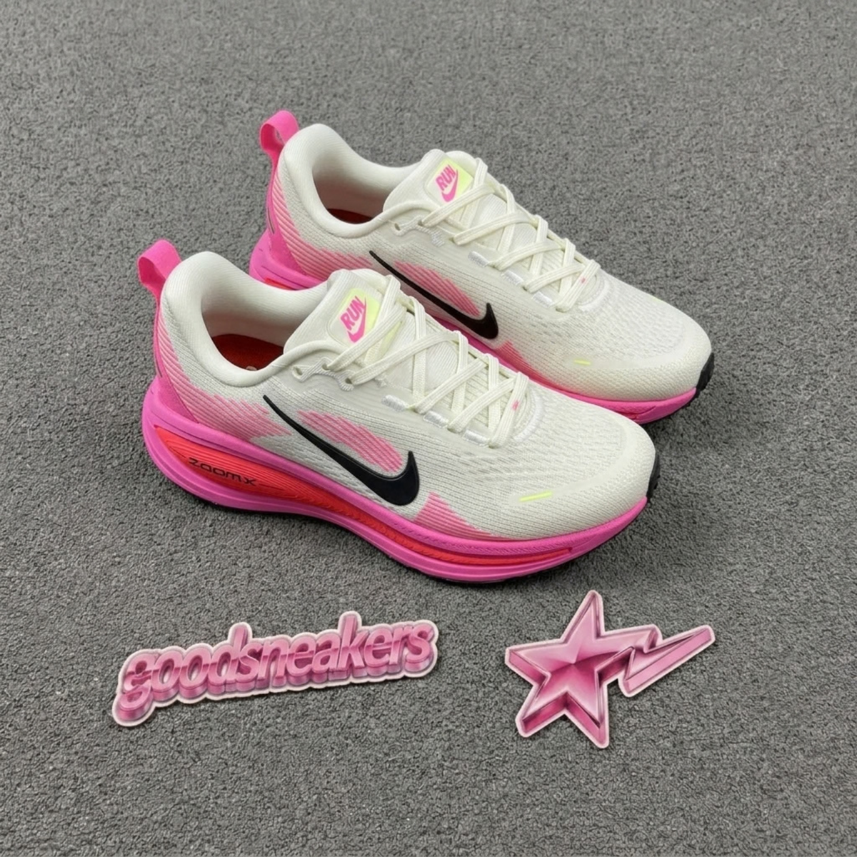 Nike Vomero 18 - Sail Hyper Pink