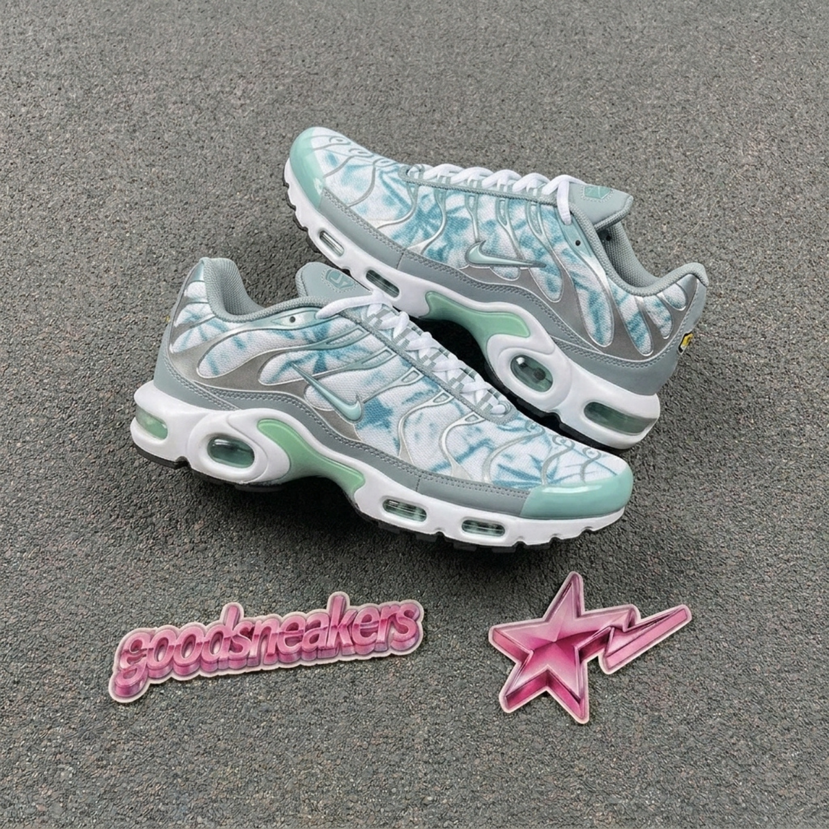 Nike Air Max Plus - Waterway Fiberglass