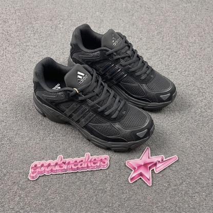 Adidas Response CL - Triple Black