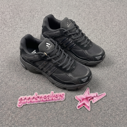 Adidas Response CL - Triple Black
