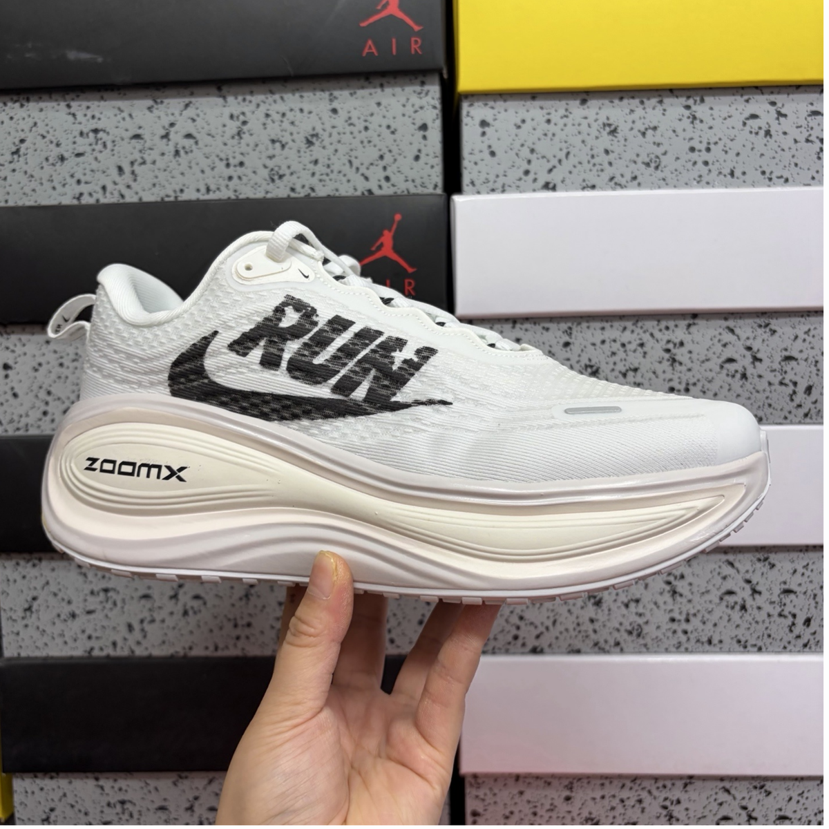 Nike Vomero Plus - Reverse Swoosh White
