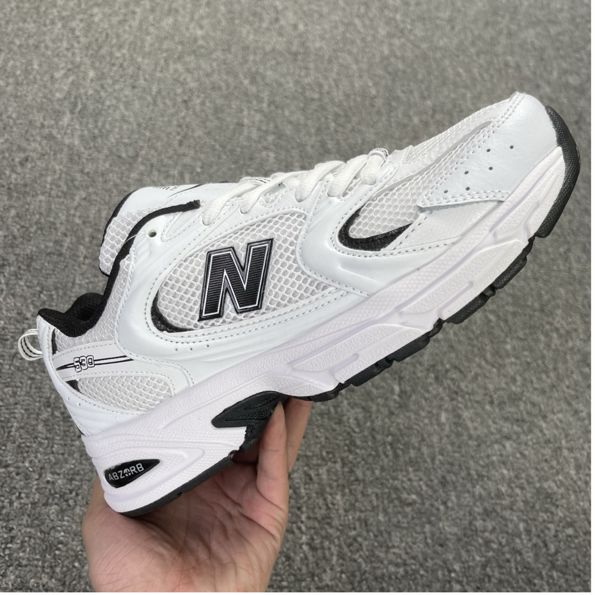 New Balance 530 - White Black
