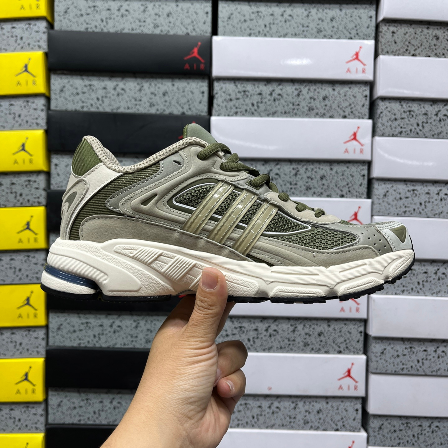 Adidas Response CL - Silver Green Olive Cargo