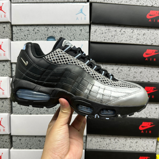 Air Max 95 x Palace - Metallic Silver and Aluminum