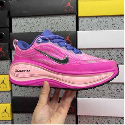 Nike Vomero Plus - Royal Pulse Fire Pink