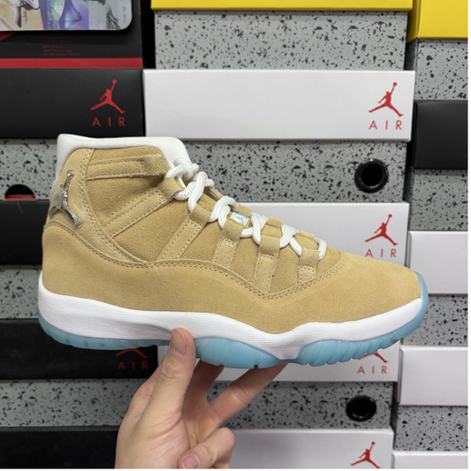 Air Jordan 11 Retro - H-Town
