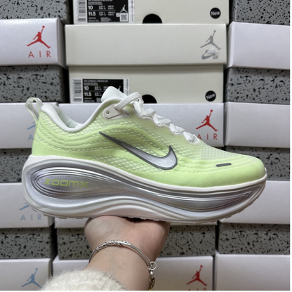 Nike Vomero Plus SE - Sail/Barely Volt/Metallic Silver
