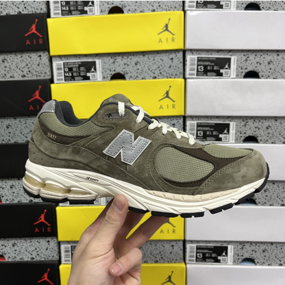 New Balance 2002R - Dark Camo