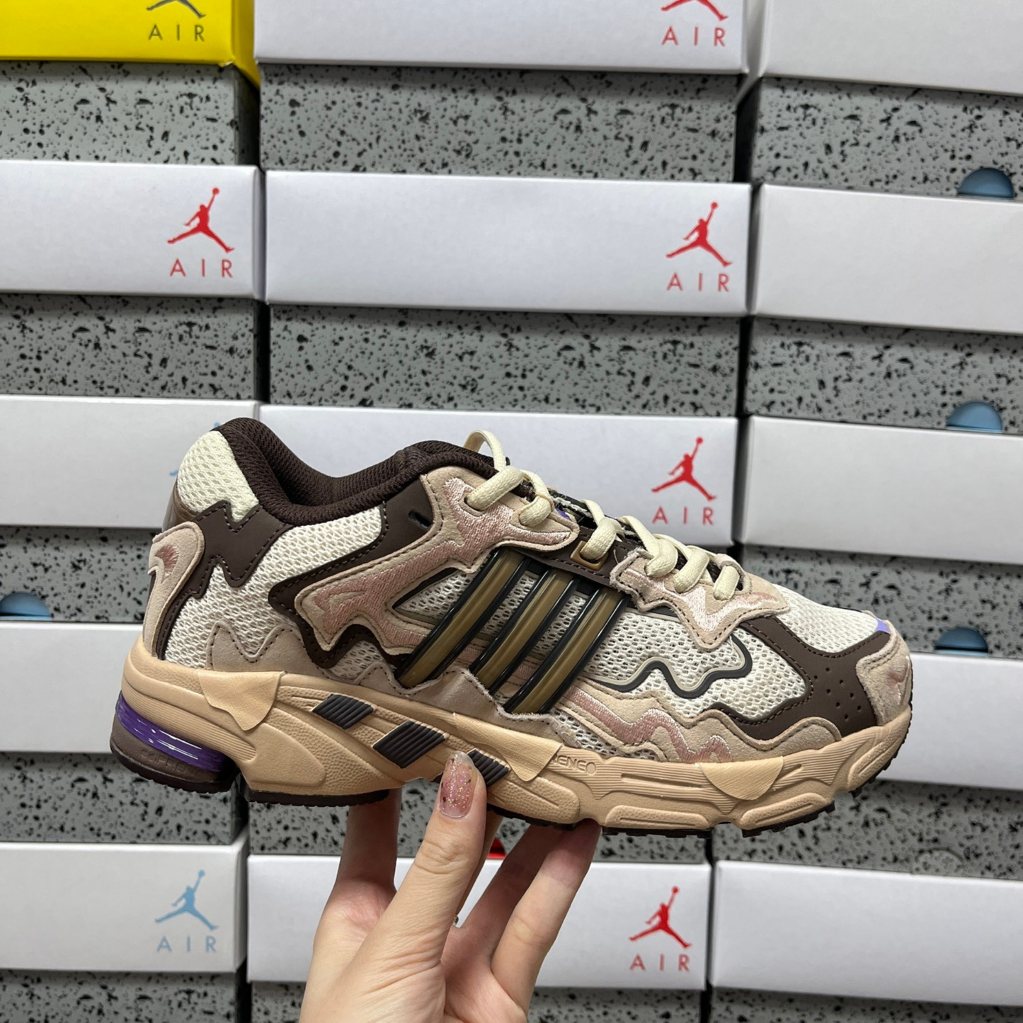 Bad Bunny x Adidas Response CL - Paso Fino