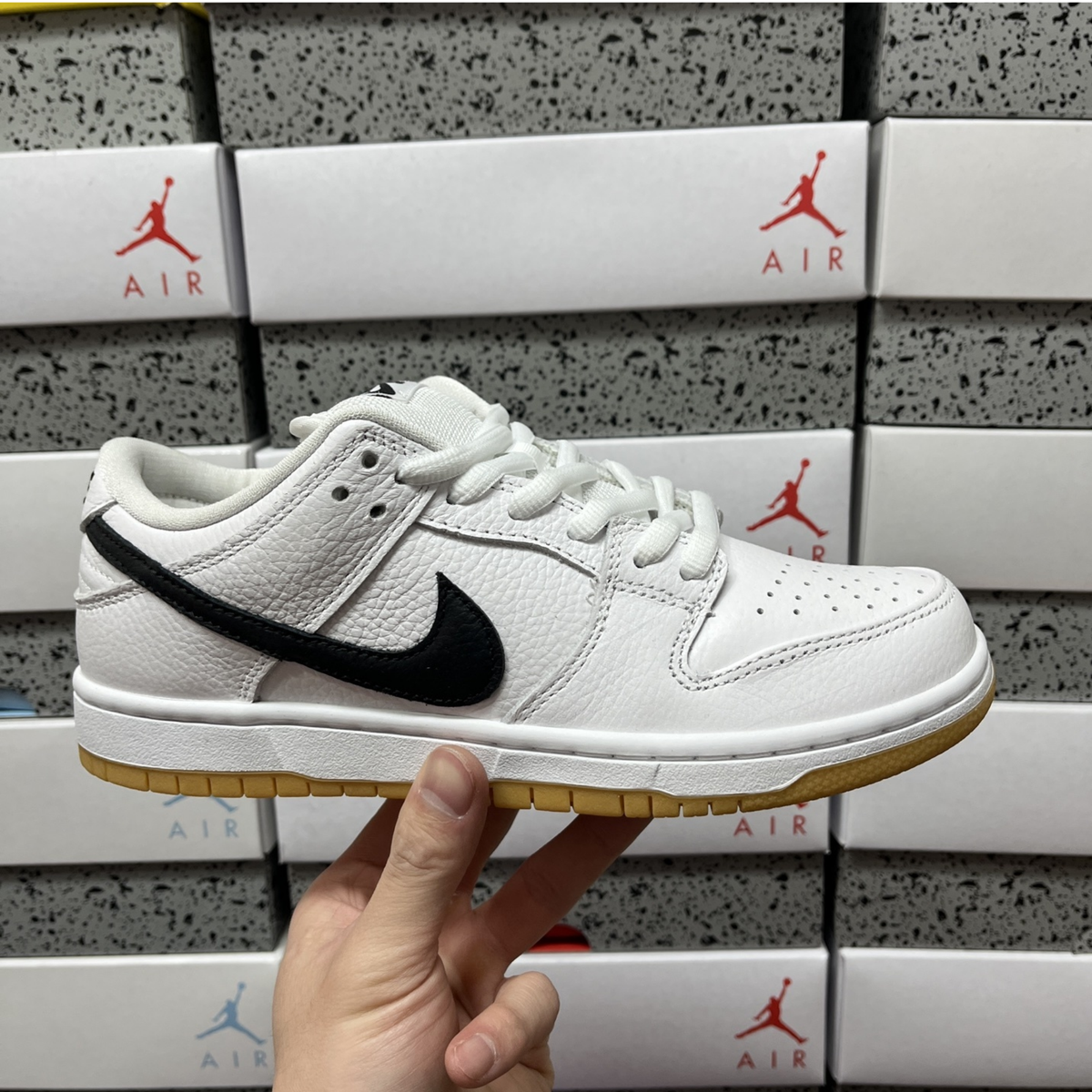 Nike SB Dunk Low Pro - White Gum