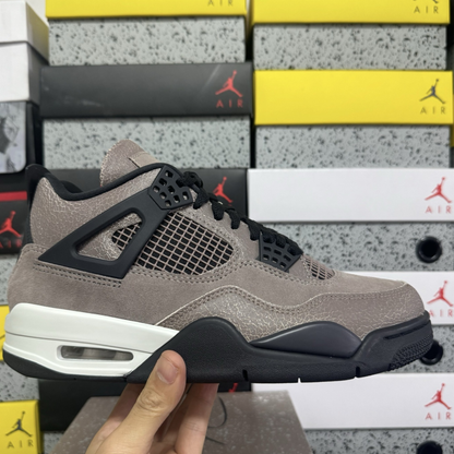 Air Jordan 4 Retro - Taupe Haze