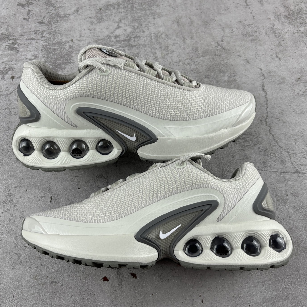 Nike Air Max DN - Light Orewood Brown