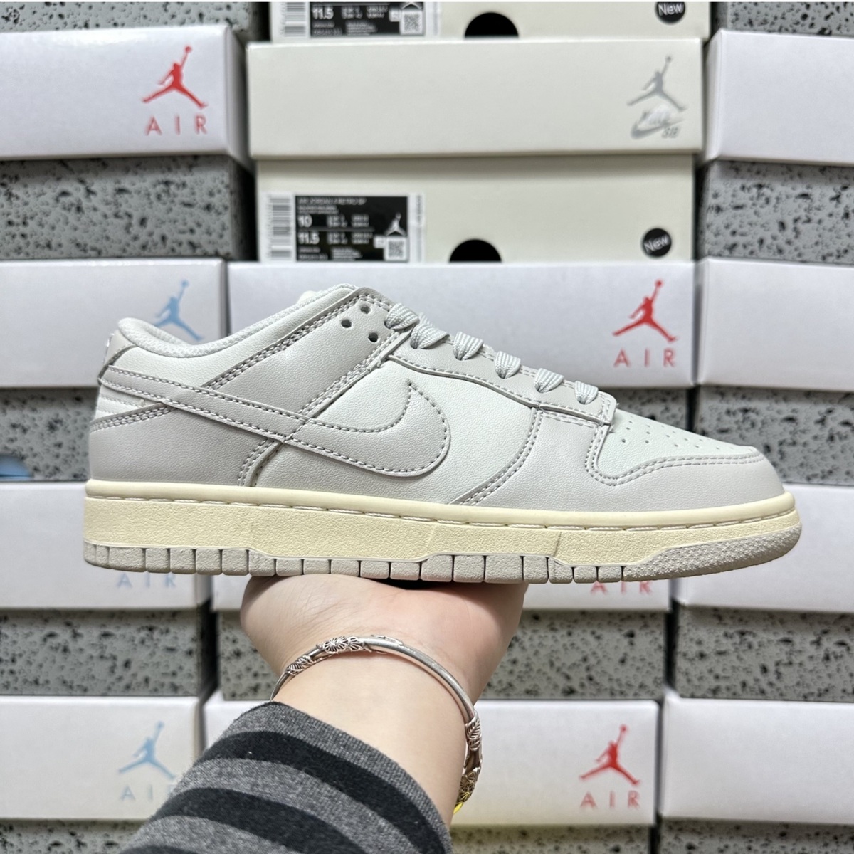 Nike Dunk Low - Light Bone