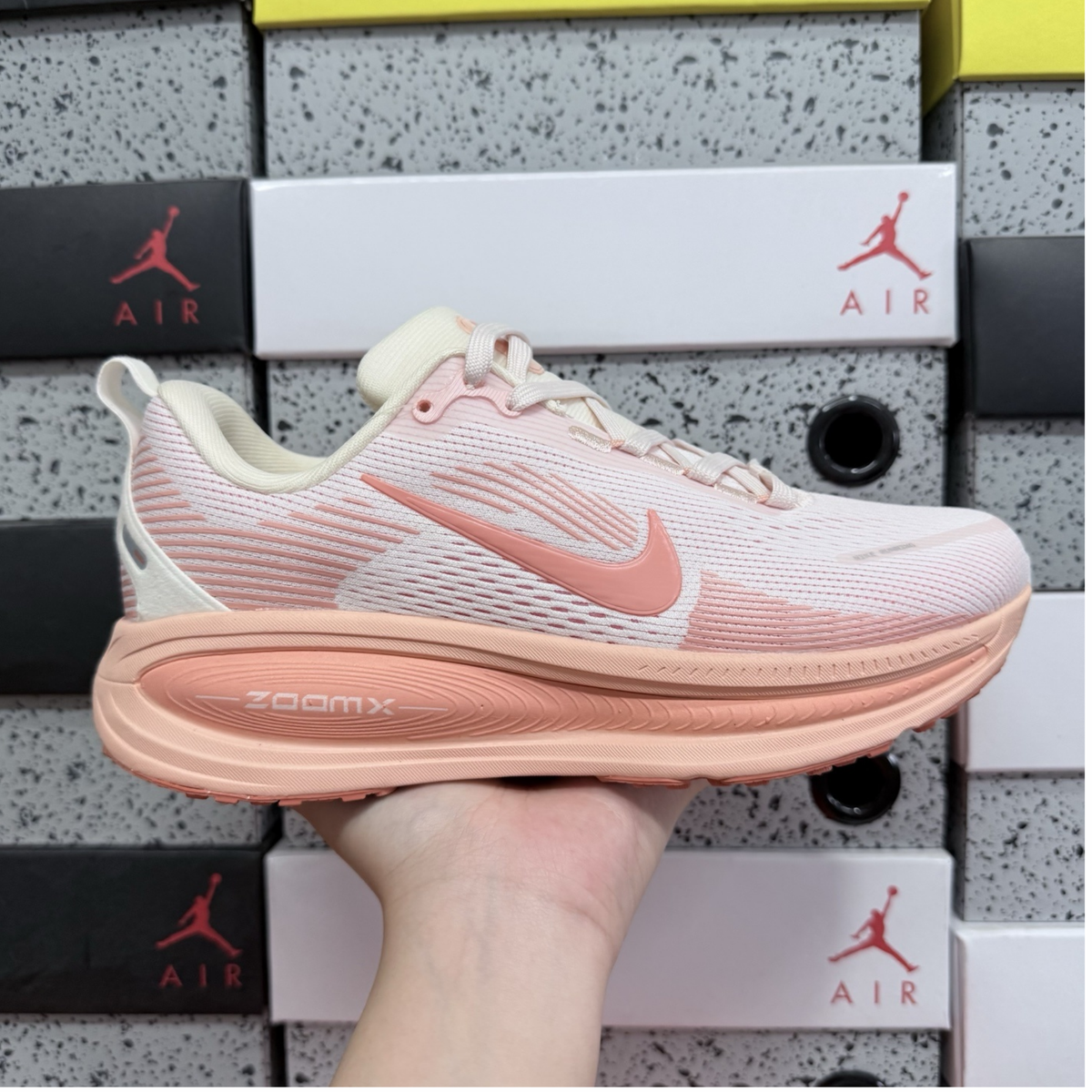 Nike Vomero 18 - Light Soft Pink Madder Root