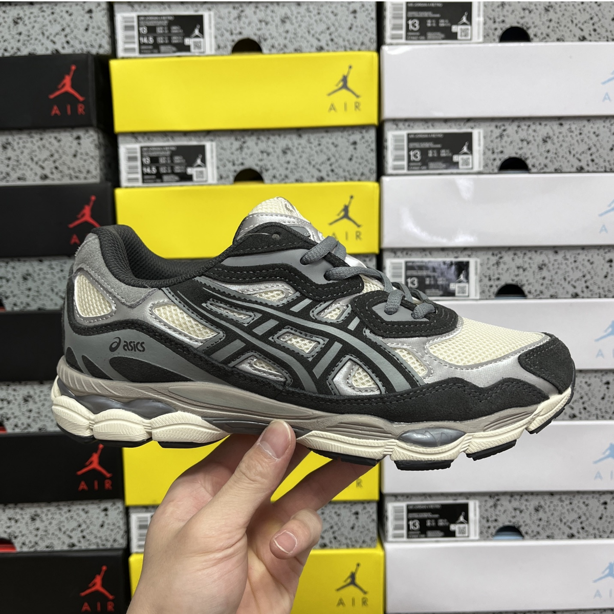 Asics Gel NYC - Oatmeal Obsidian Grey