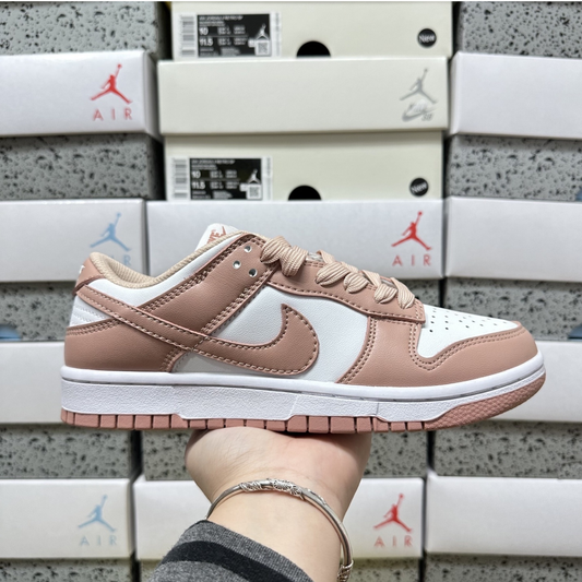 Nike Dunk Low - Rose Whisper