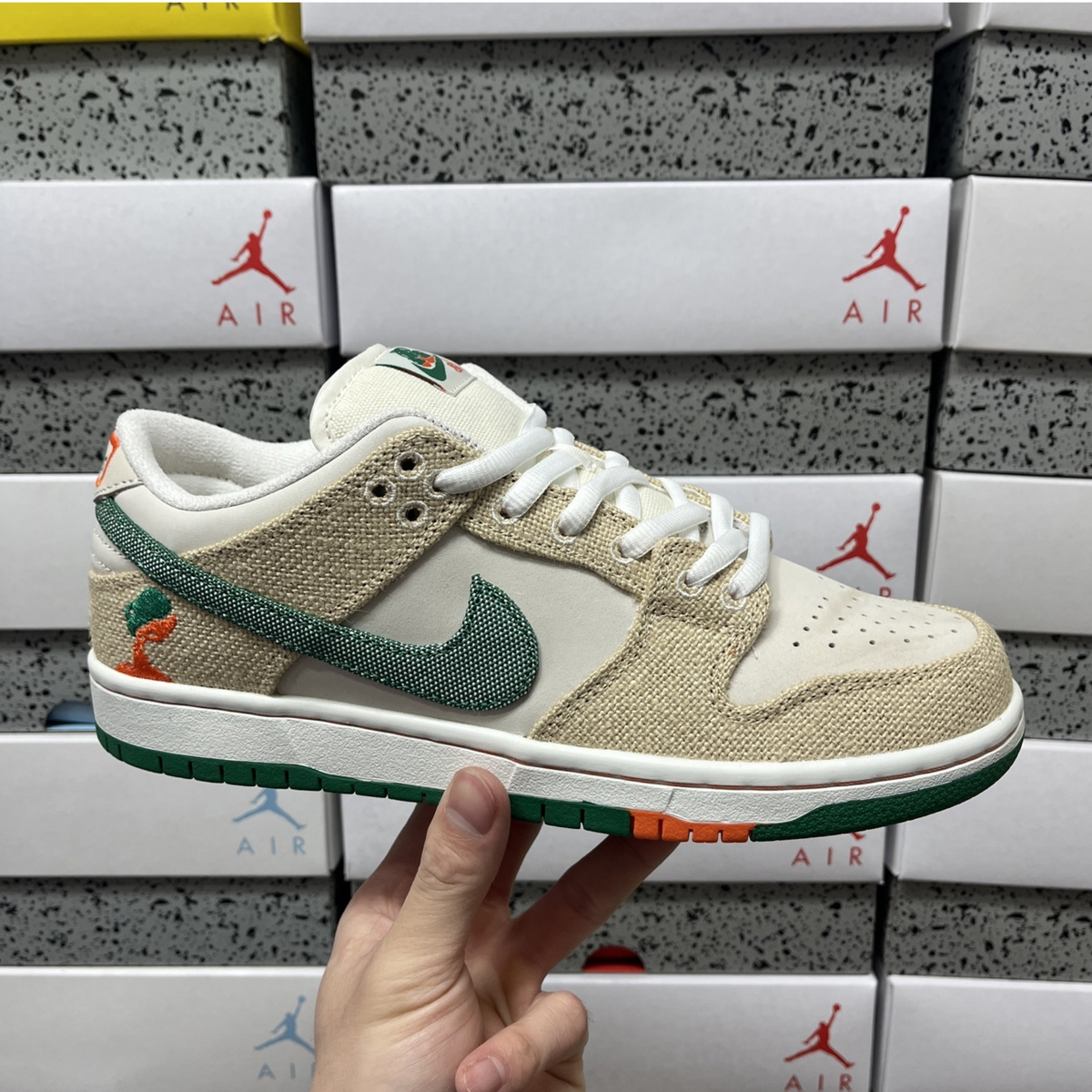 Nike SB Dunk Low Pro - Jarritos