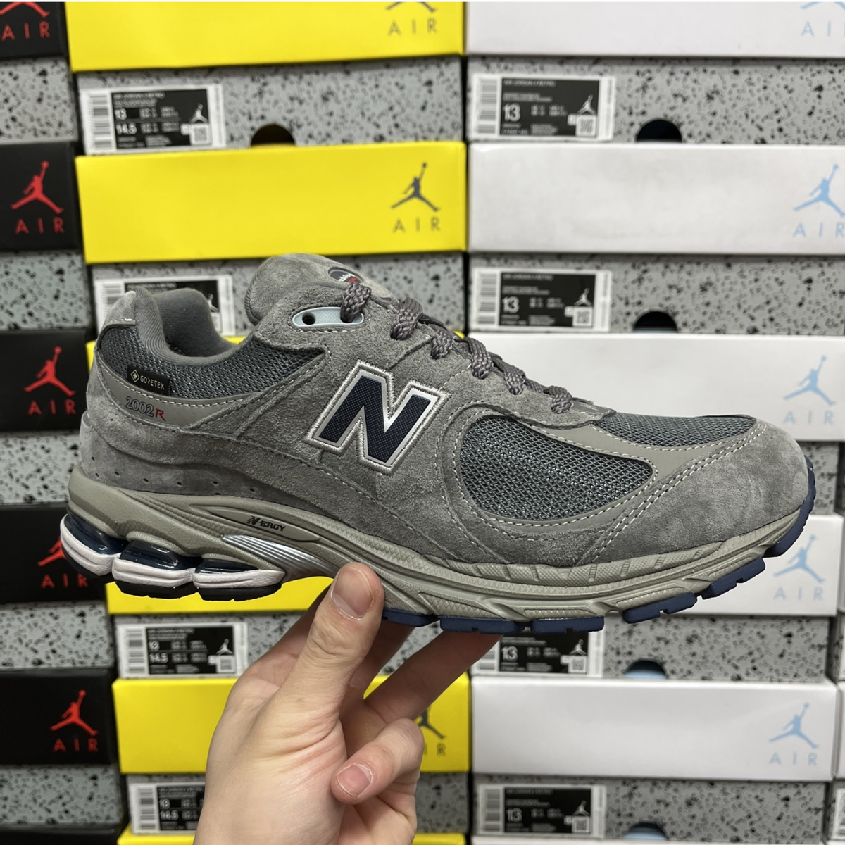 New Balance 2002R - Gore-Tex Castlerock Natural Indigo
