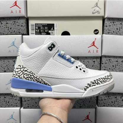 Air Jordan 3 Retro - UNC