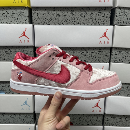 Nike SB Dunk Low Pro - StrangeLove